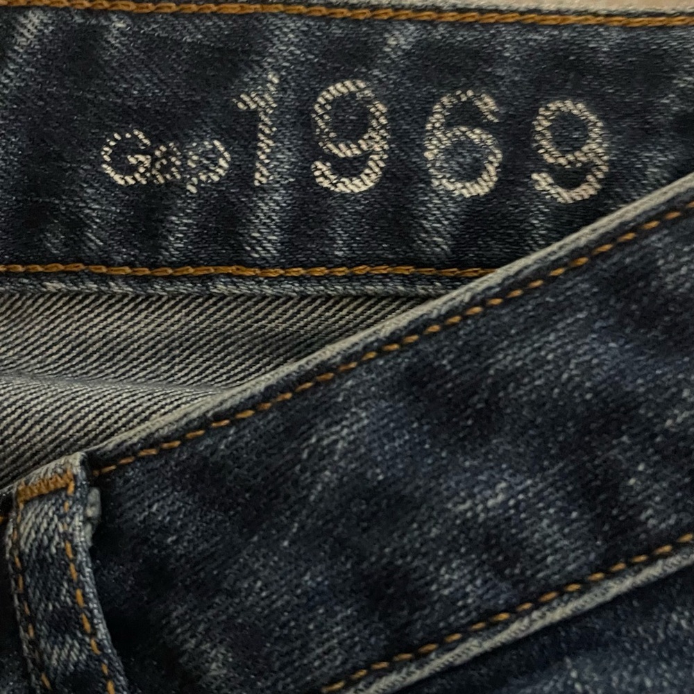 Gap Women's Blue Jeans in excellent condition size 27S boot cut with pockets - Picture 2 of 11